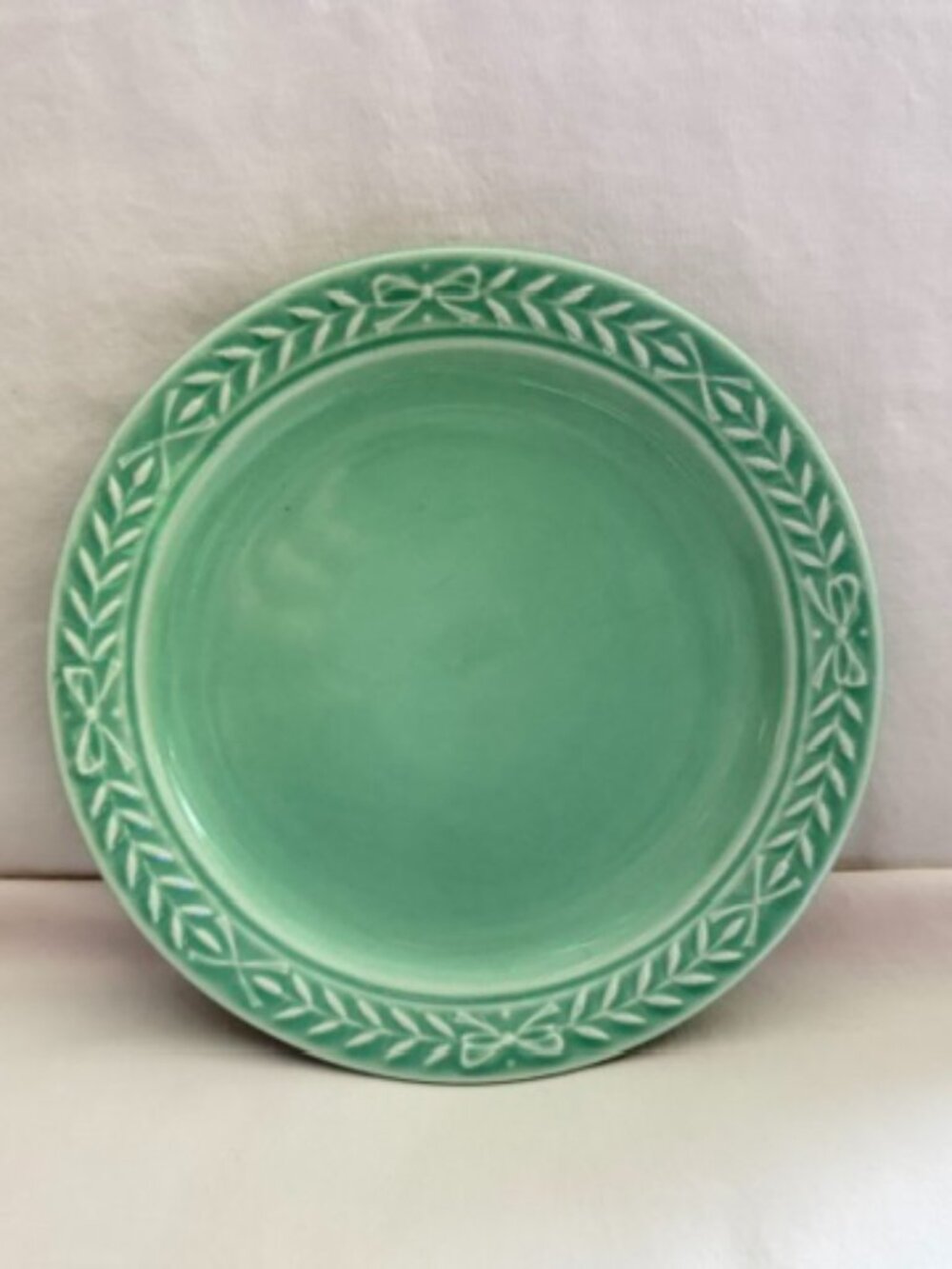 Vintage Universal Cambridge Plate